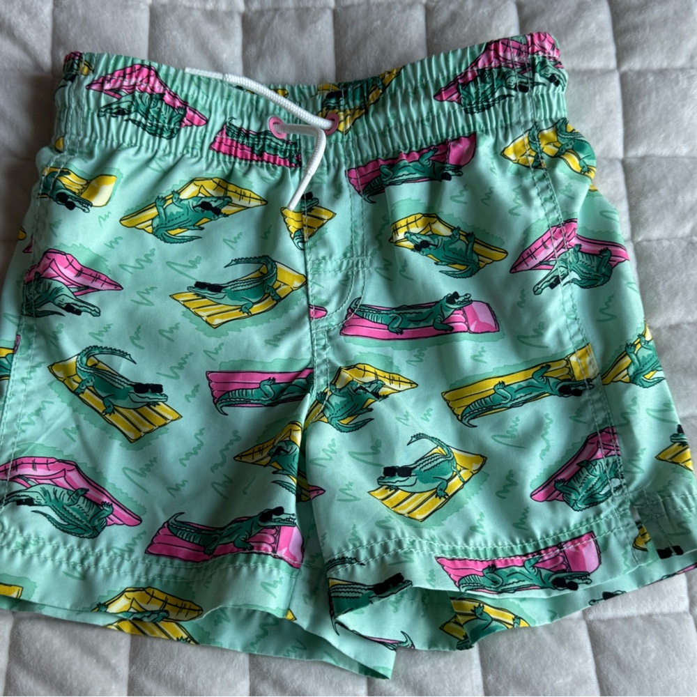 5/$15 Closet Sale! Old Navy Alligator swim trunks - size XS